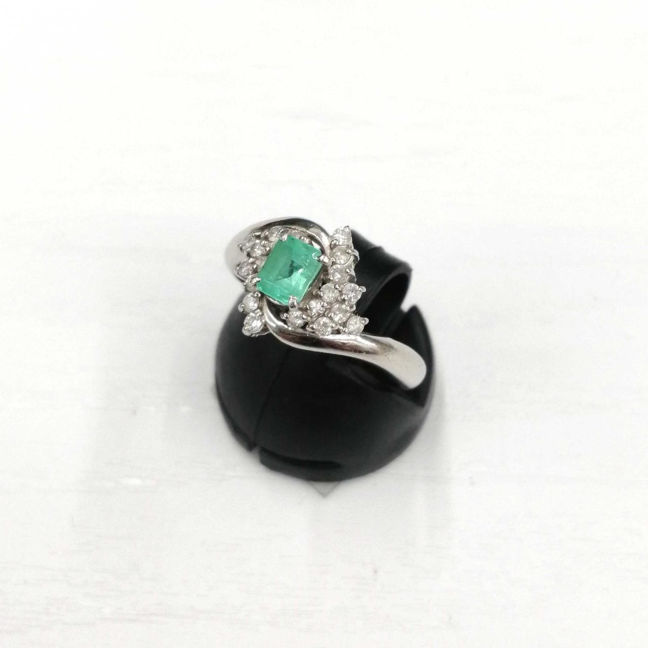 プラチナ900 石付きリング PT900|緑石付きリング|HARDOFFオフモール（オフモ）|1030340000015365