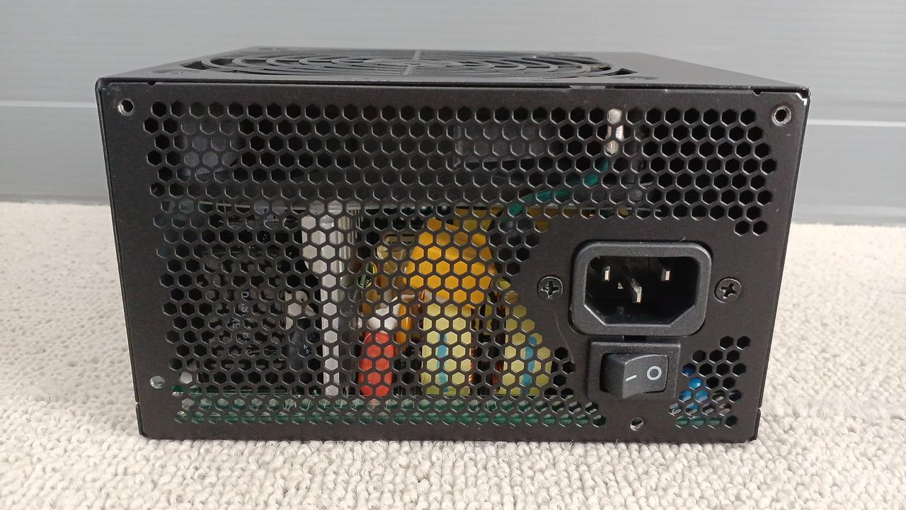 SILVERSTONE|PC電源|【ハードオフ公式通販】オフモール|1140010000005638