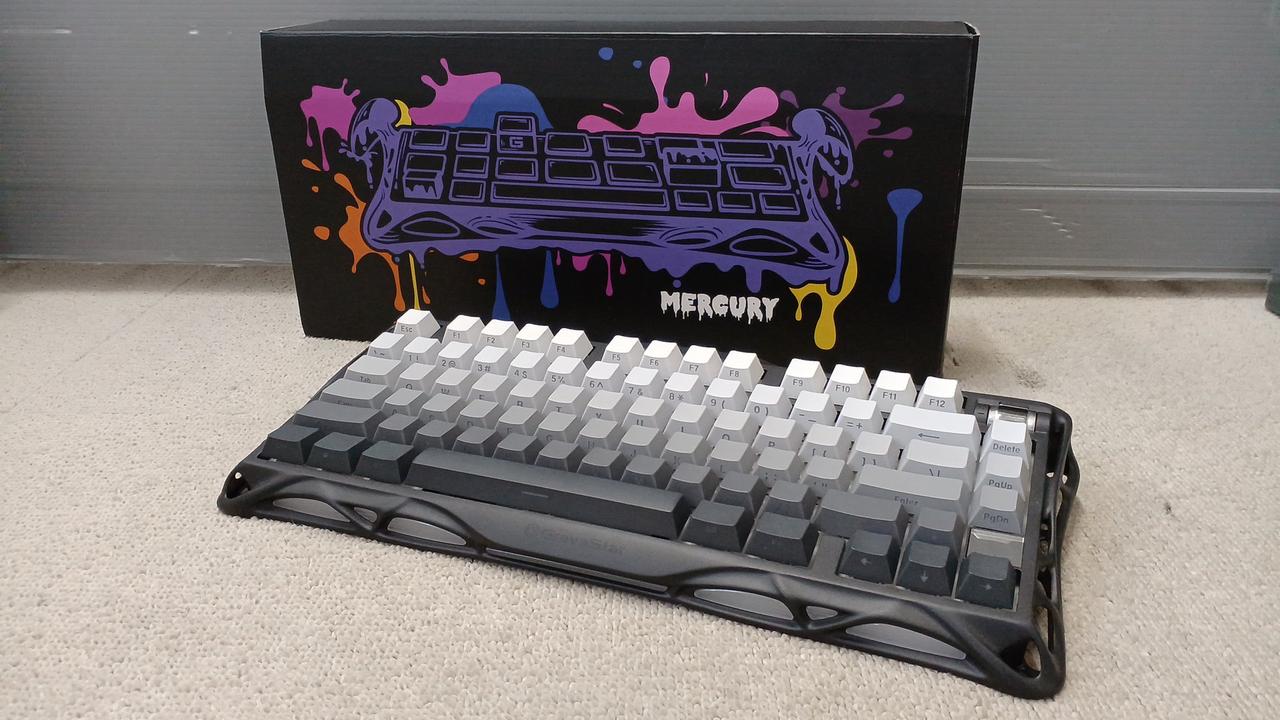 【中古】GravaStar ゲーミングキーボードとマウス セット売り GRAVASTAR|ゲーミングキーボード|【ハードオフ公式通販】オフモール