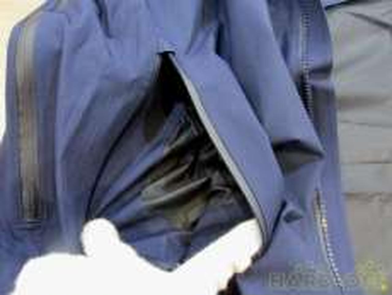 胸ポケットです。