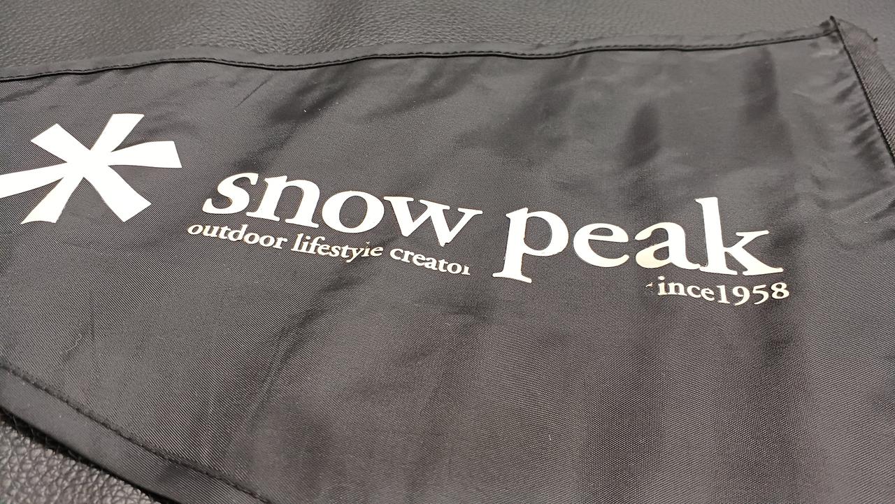 ロゴシミ汚れとはがれ
若干あります