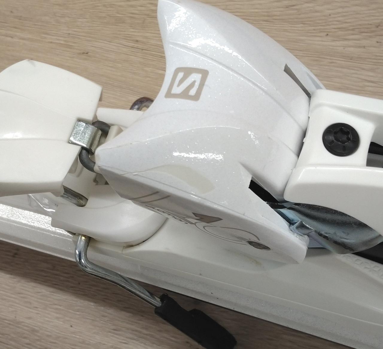 塗装はがれあり