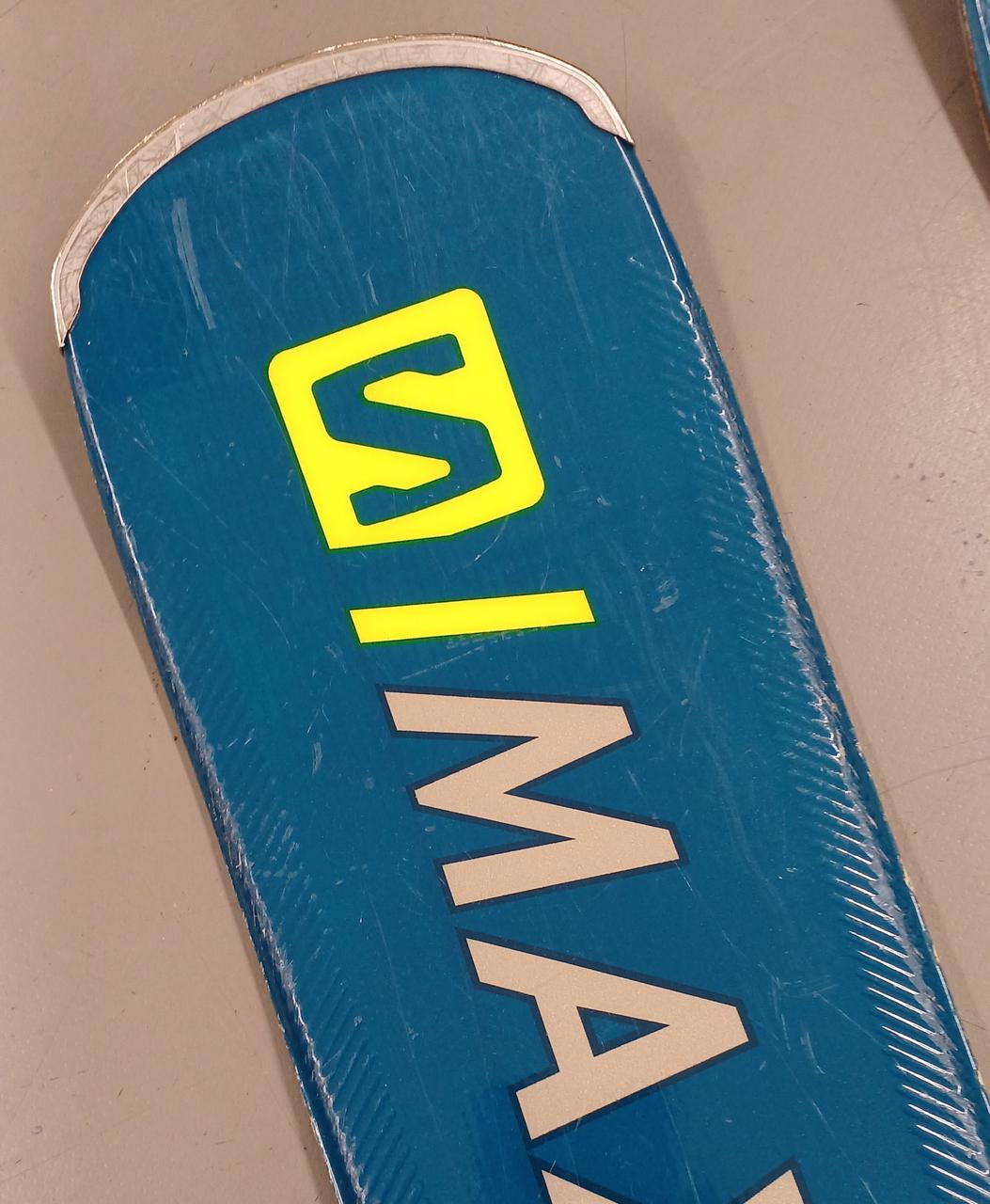 細かいスレ傷あり