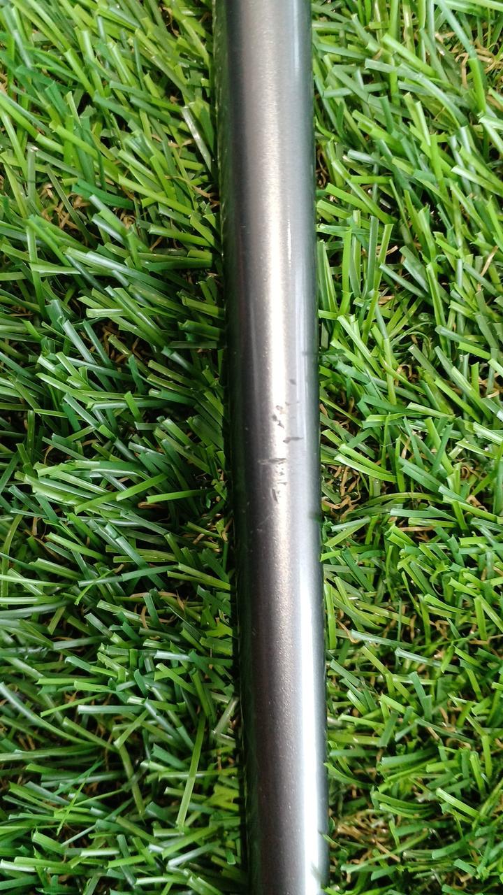 小さなキズがあります。