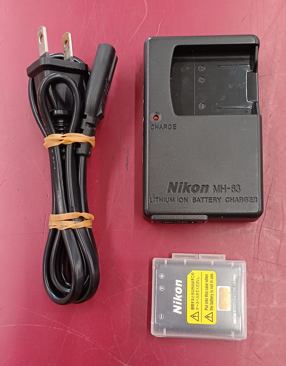 【一部ジャンク品】Nikon D60 中古品　充電器付き 楽天市場】コニカミノルタ NP-400 互換 交換用電池 1個 と BC