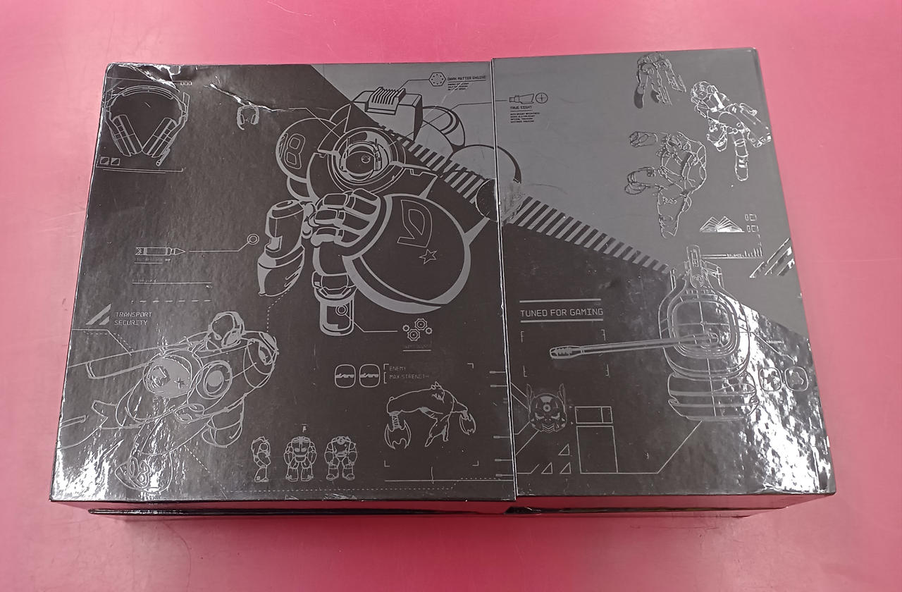 箱にイタミがあります