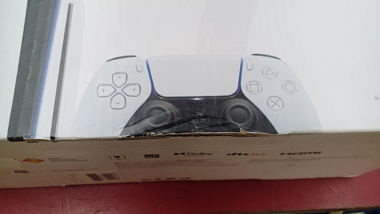 ※箱にイタミあります