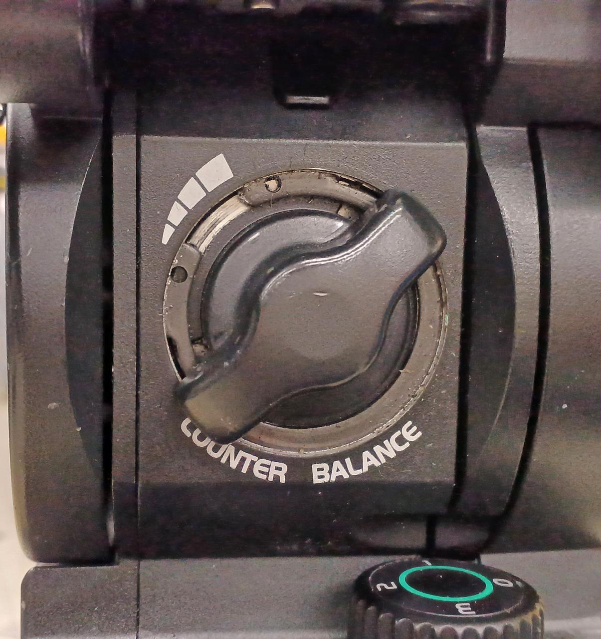 ツマミが硬いです