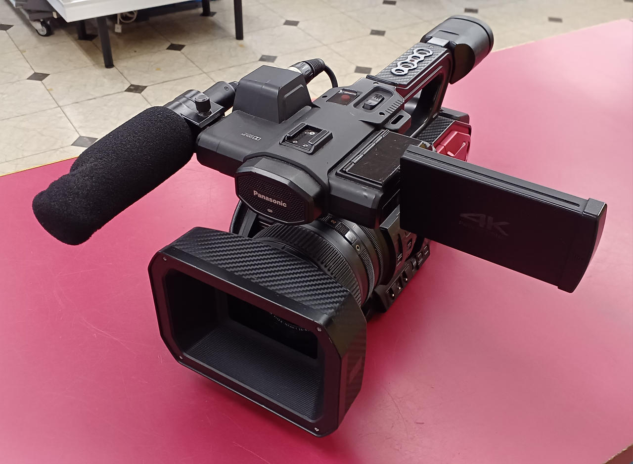 Panasonic AG-DVC200 業務用カメラ Panasonic AG-DVC200 1/2