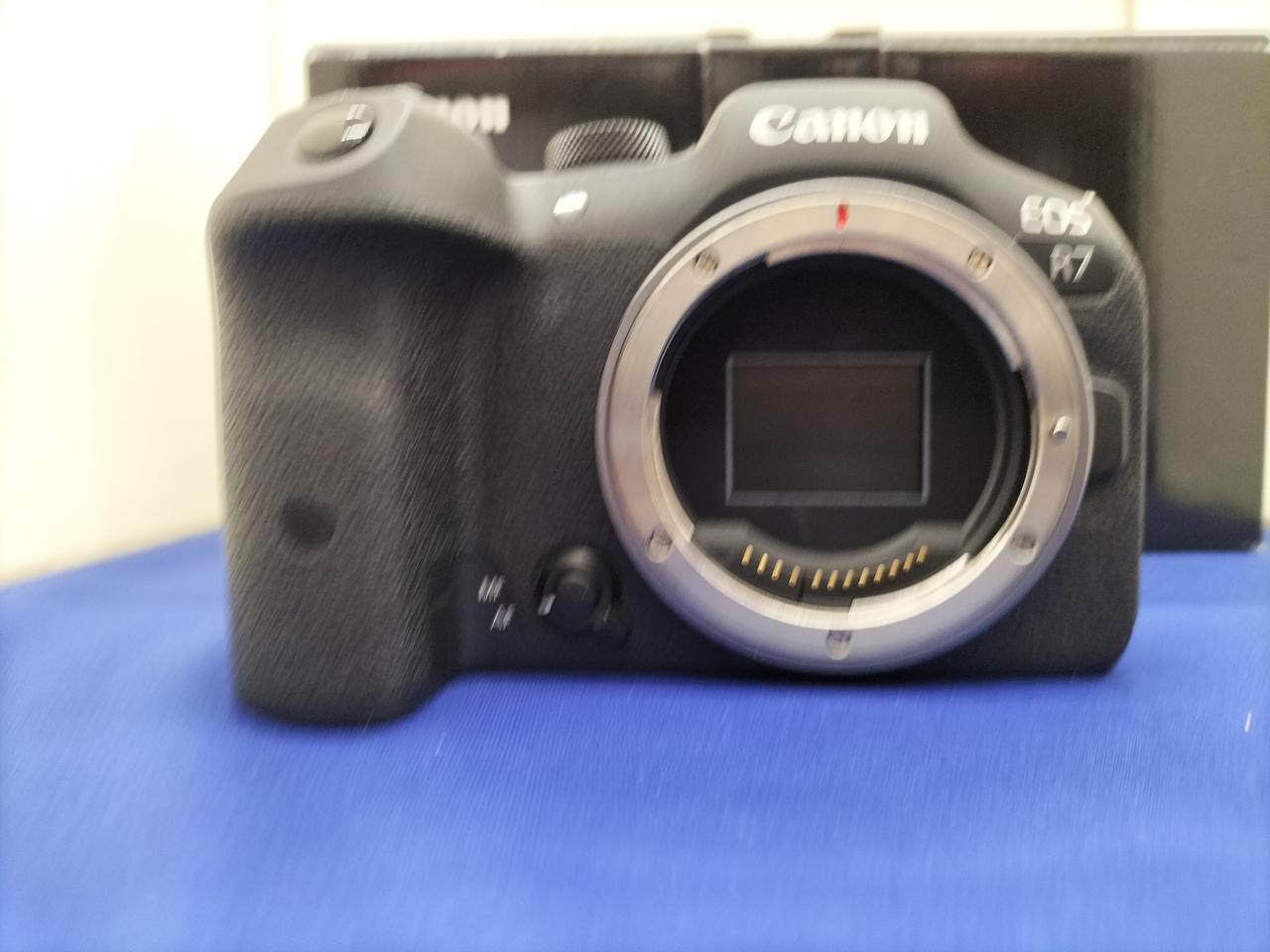 Canon フィルム一眼レフカメラ EOS 80D - キヤノンカメラミュージアム