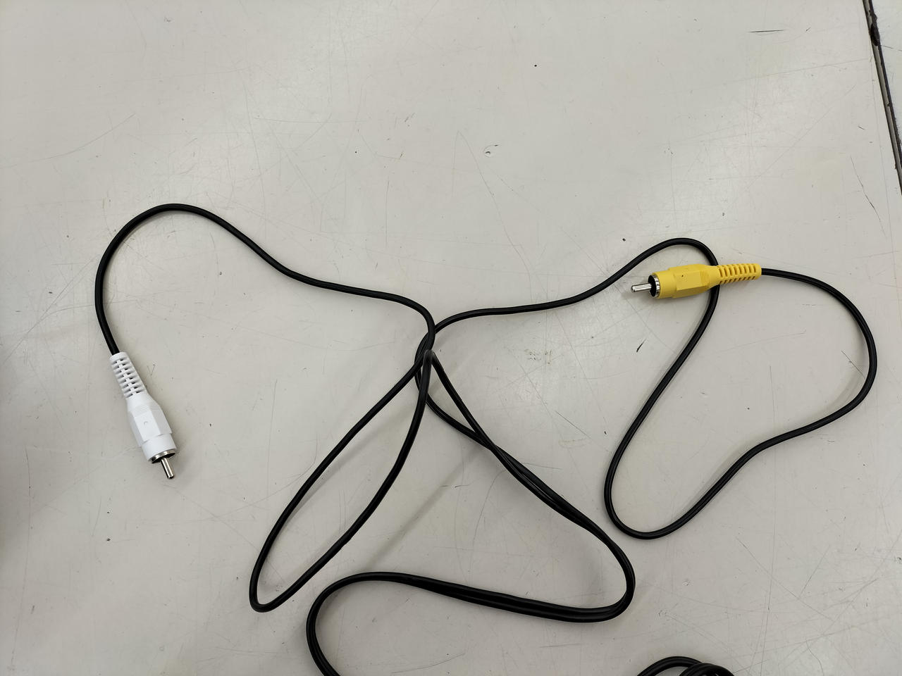 結構裂けてます