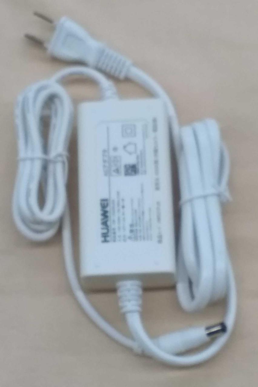 付属品：ACアダプターのみ