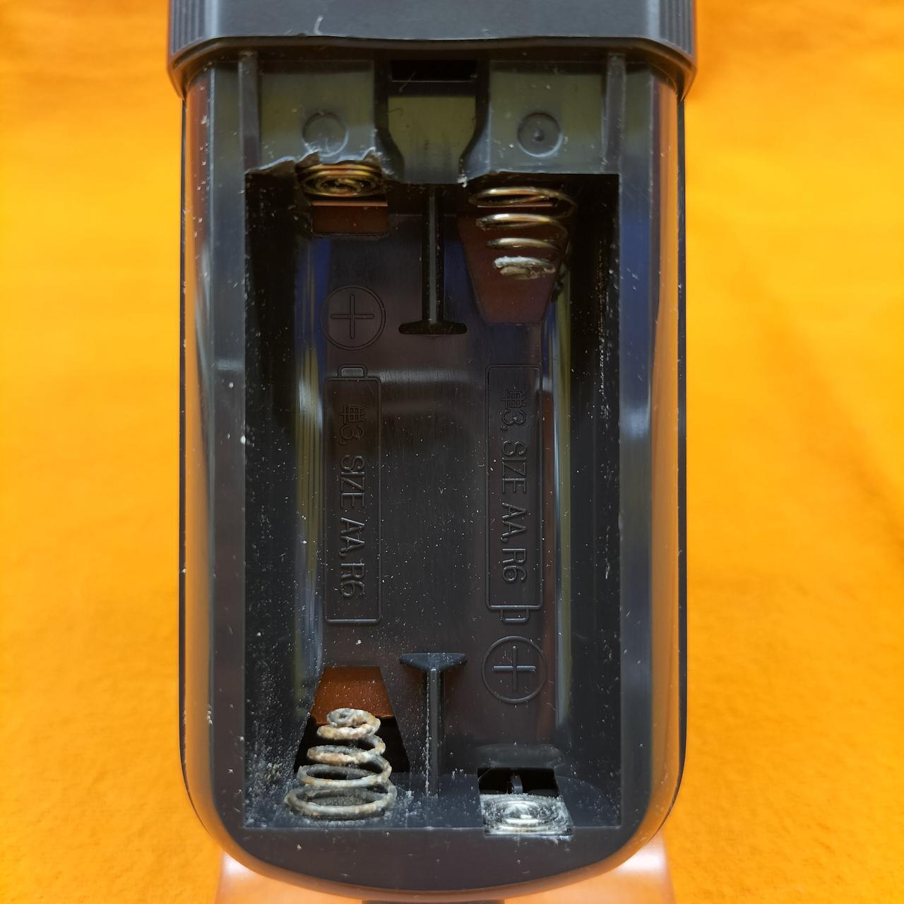 注：電池液漏れ跡あり