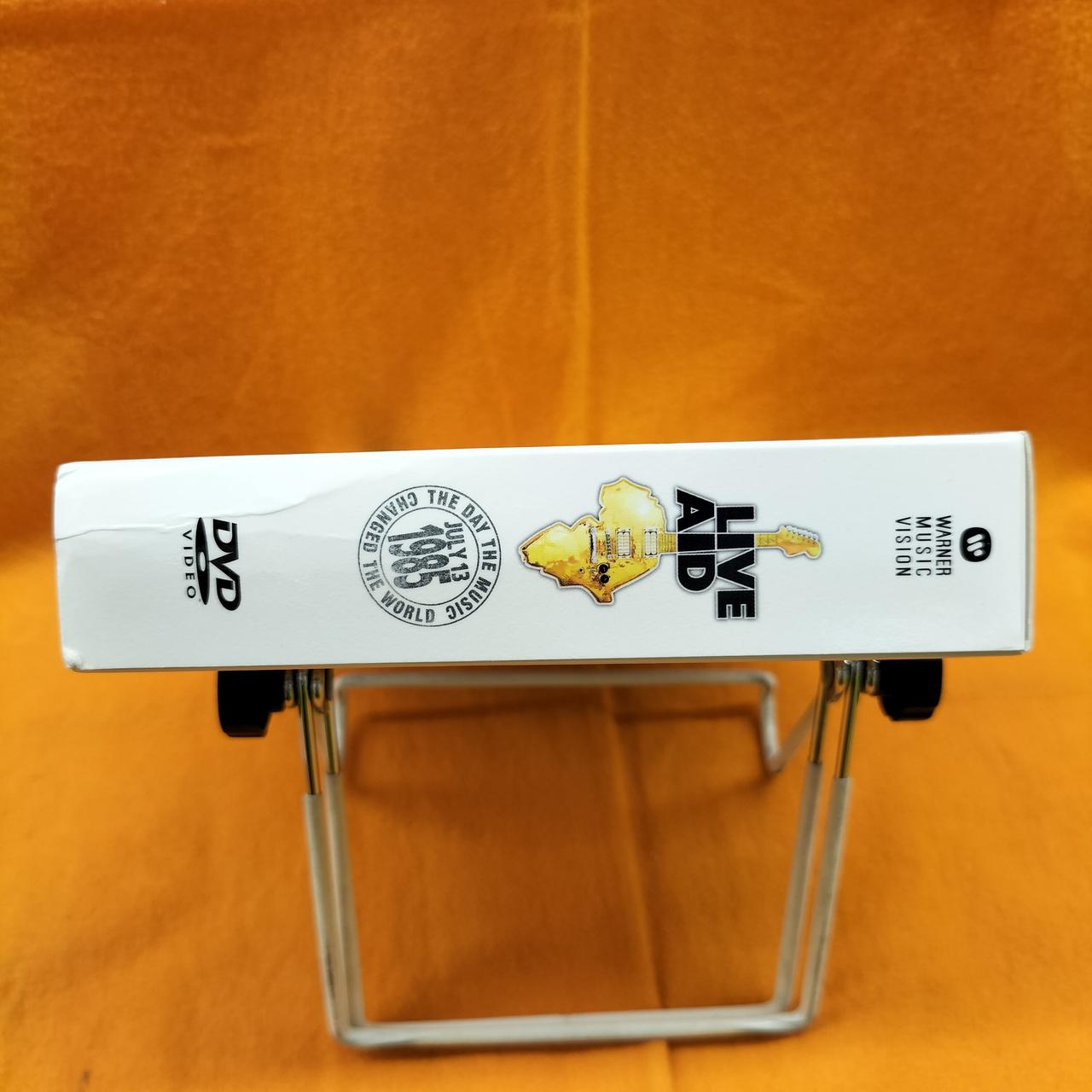 注：スリーブ折れあり