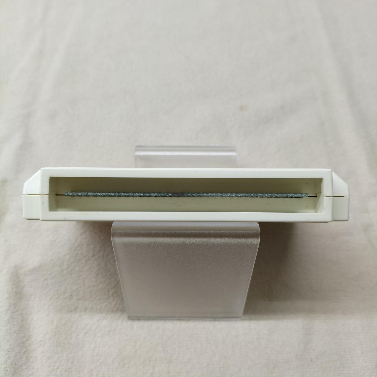 注：基板に赤い汚れのようなものあり