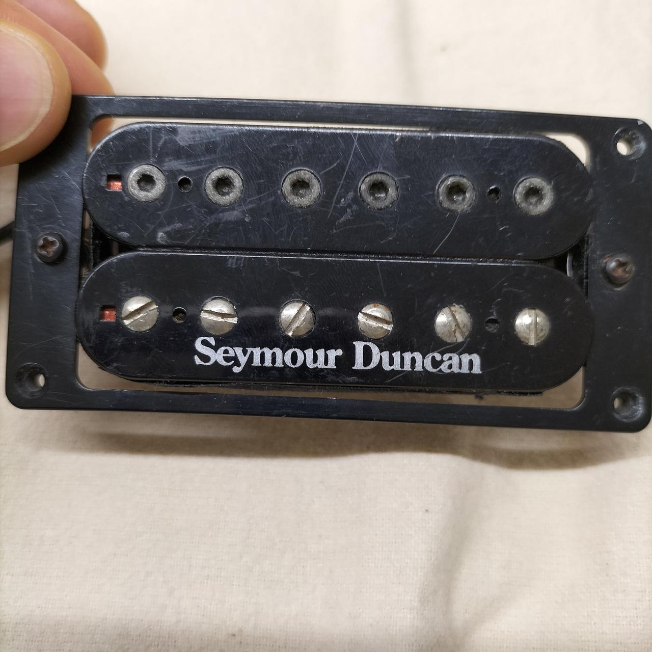 注：カバーにも傷多め