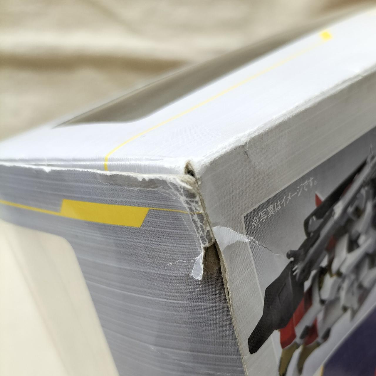 注：外箱に折れ・破れ・ひび割れあり