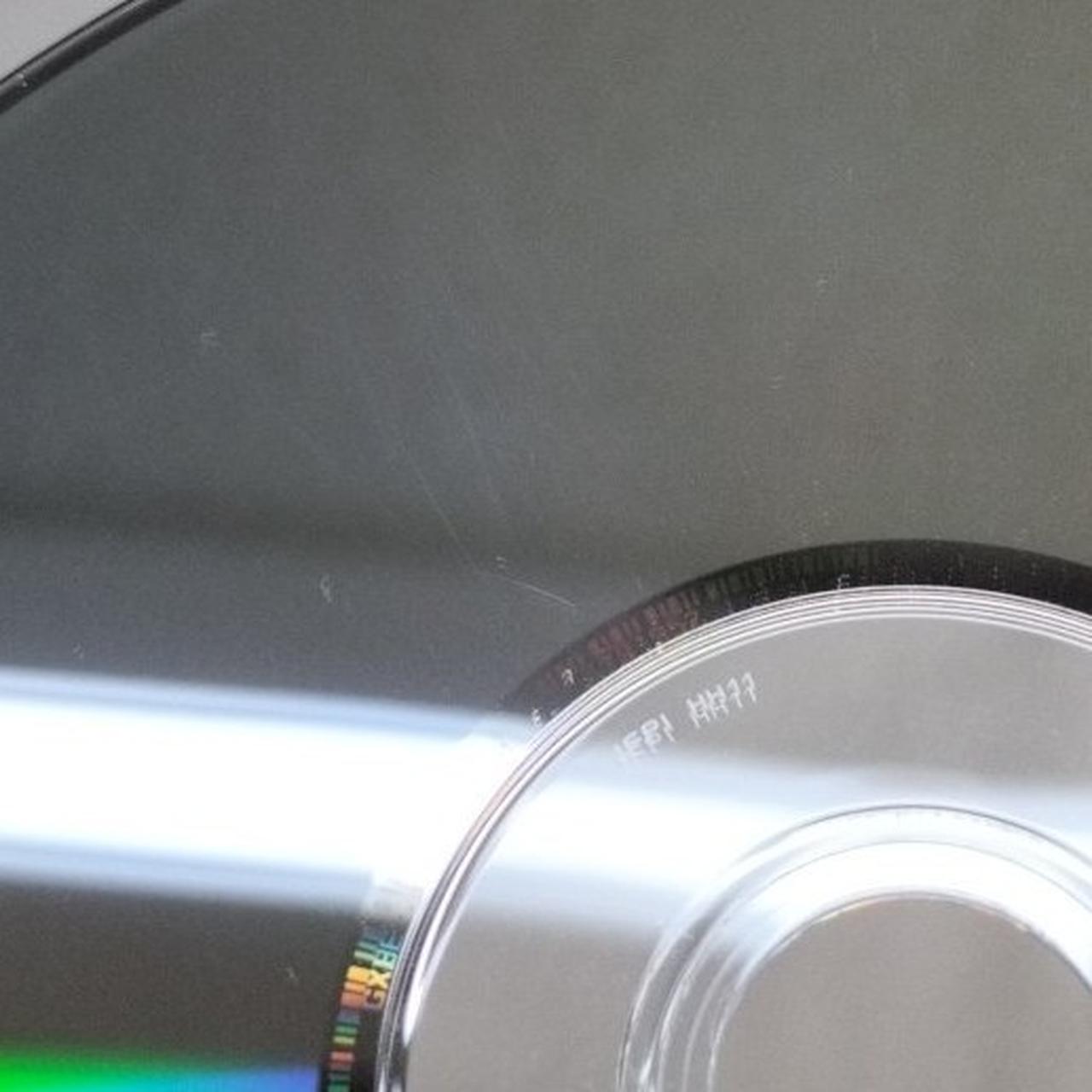 注：DISC2盤面キズあり