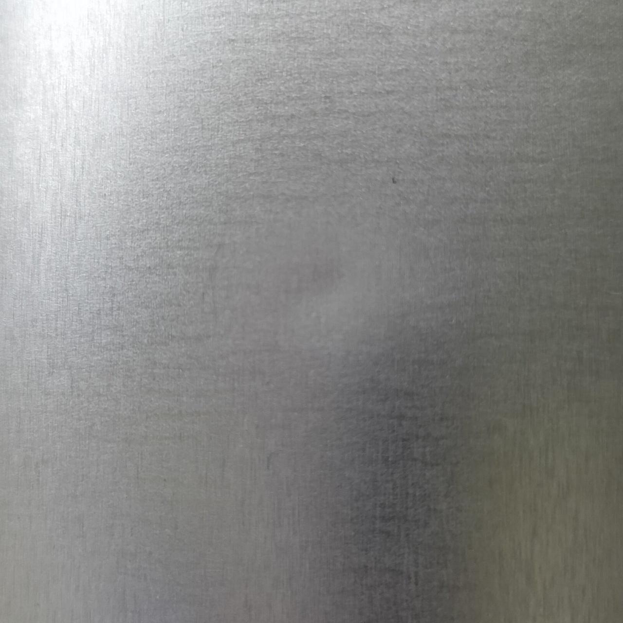 注：外箱にへこみあり