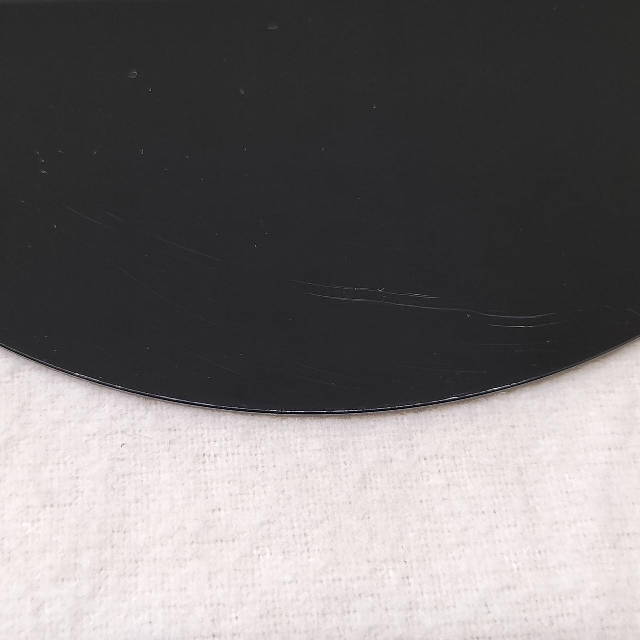 注：盤面にキズあり