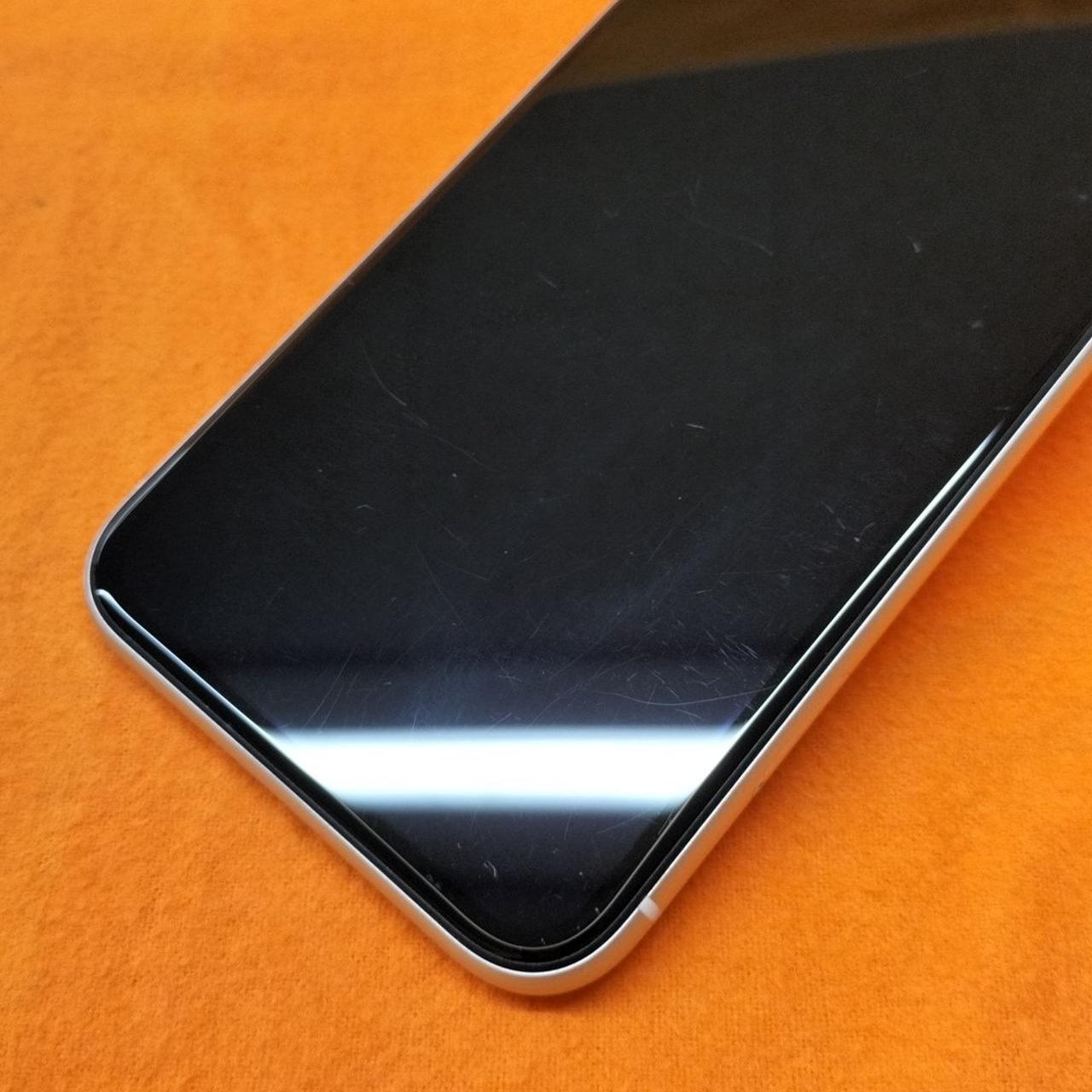 ※画面小キズ多め