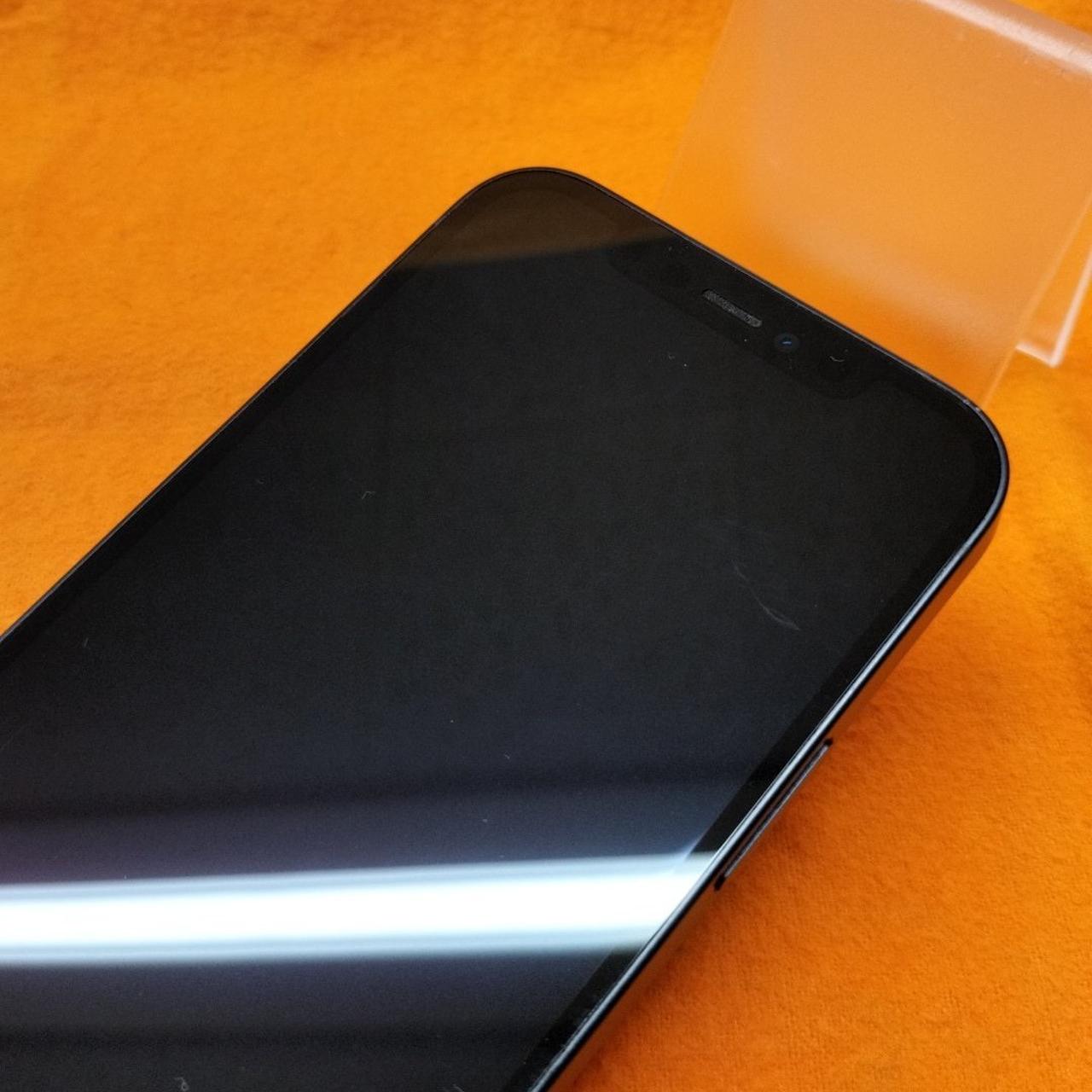 ※画面キズあり