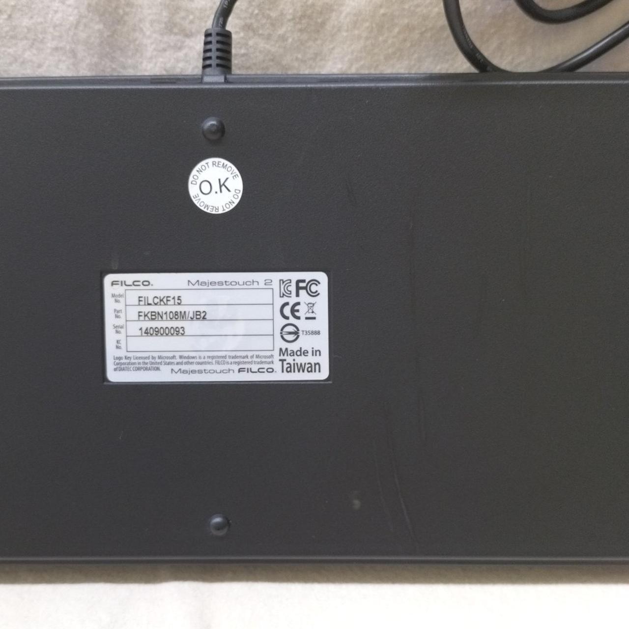 ※底面に長期間液体が付着した様な跡