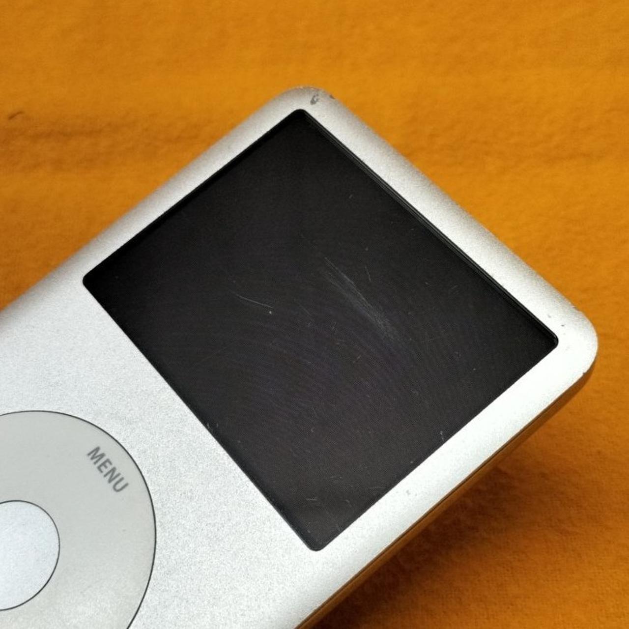 ※画面キズあり