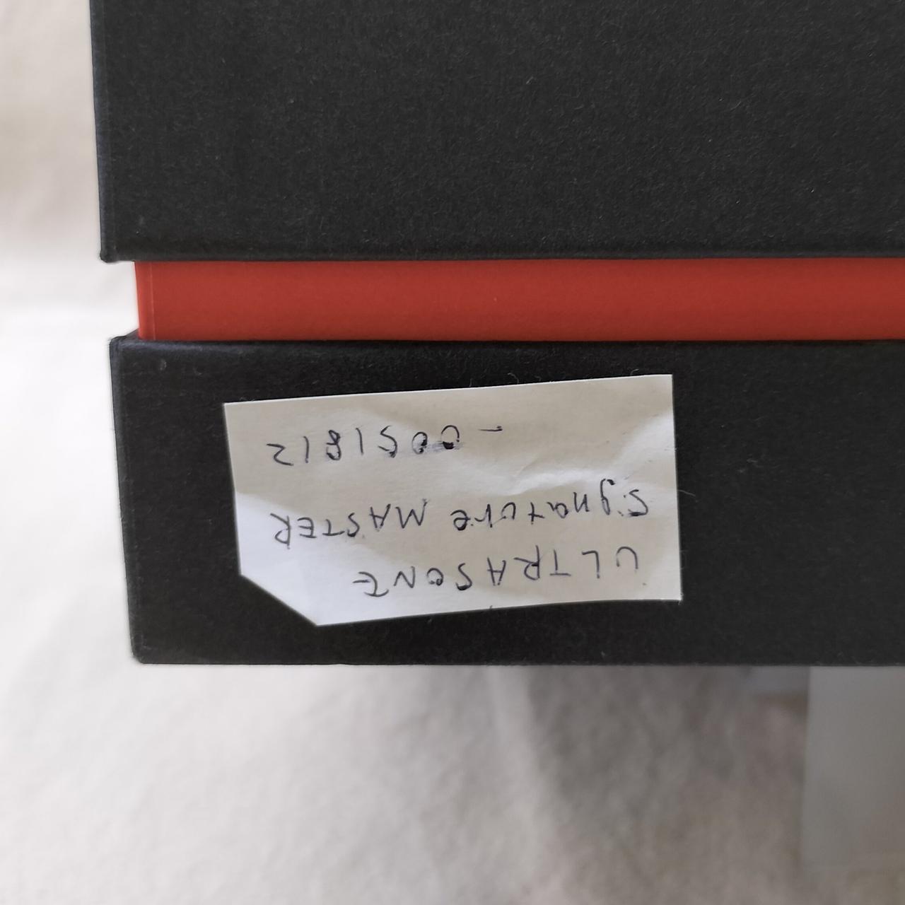 注：外箱にシールの貼付あり