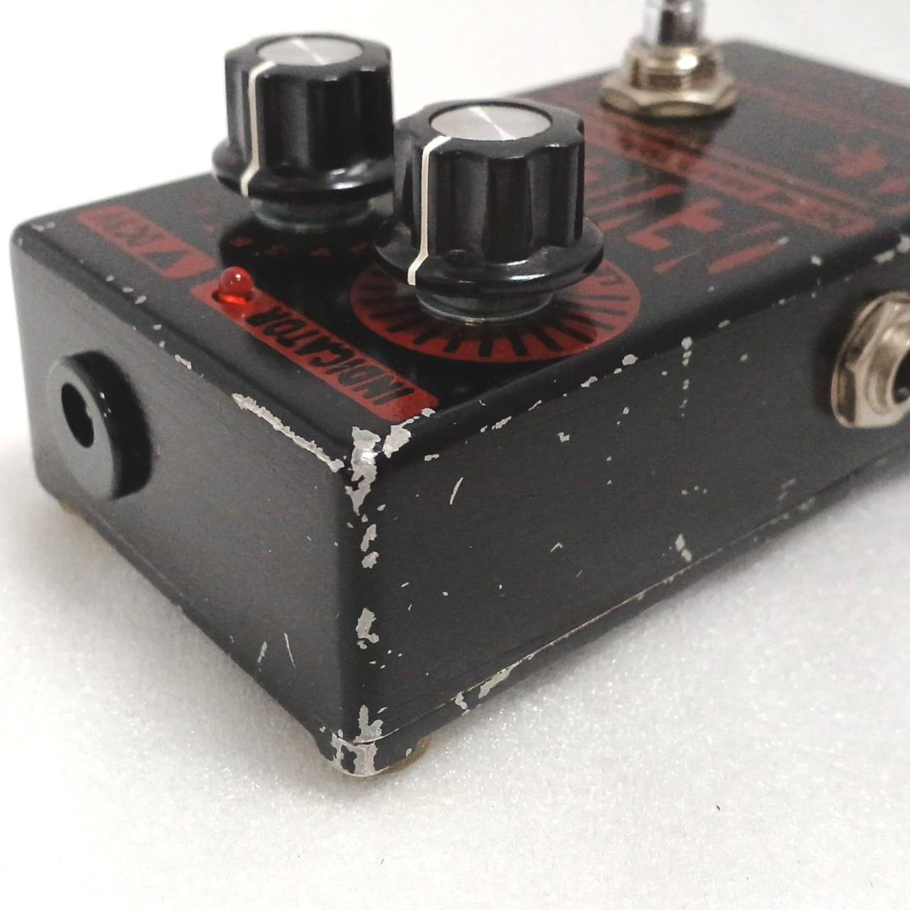 本体にキズ多数あり