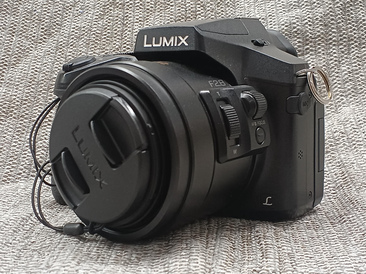 4Kデジタル一眼レフカメラ 黒 Nikon Z 30 ミラーレス一眼カメラ ブラック ［ボディ単体］｜の