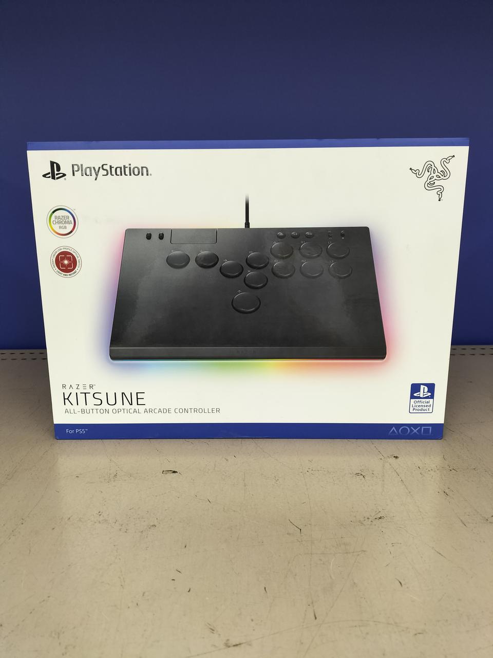 Razer KITSUNE PS5専用レバーレスコントローラー 薄型 Razer、レバー