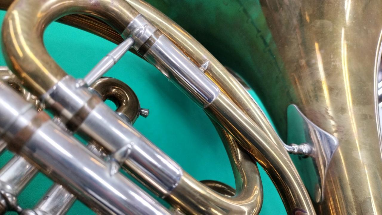 メンテナンス済み　Hans Hoyer　N802B　フレンチホルン　フルダブル メンテナンス済み Hans Hoyer N802B フレンチホルン フルダブル