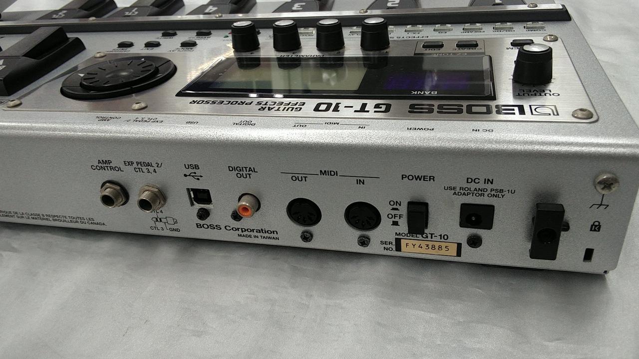 【美品】BOSS GT-10 マルチエフェクター　付属品完備 BOSS GT-1000CORE Guitar Effects Processor マルチエフェクター