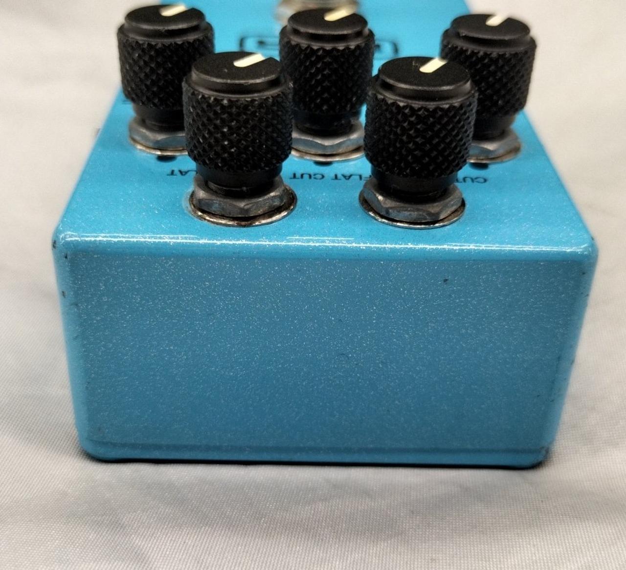 国内144台限定カラー‼️MXR Analog Chorus MXR Analog Chorus Pedal | Axe Palace