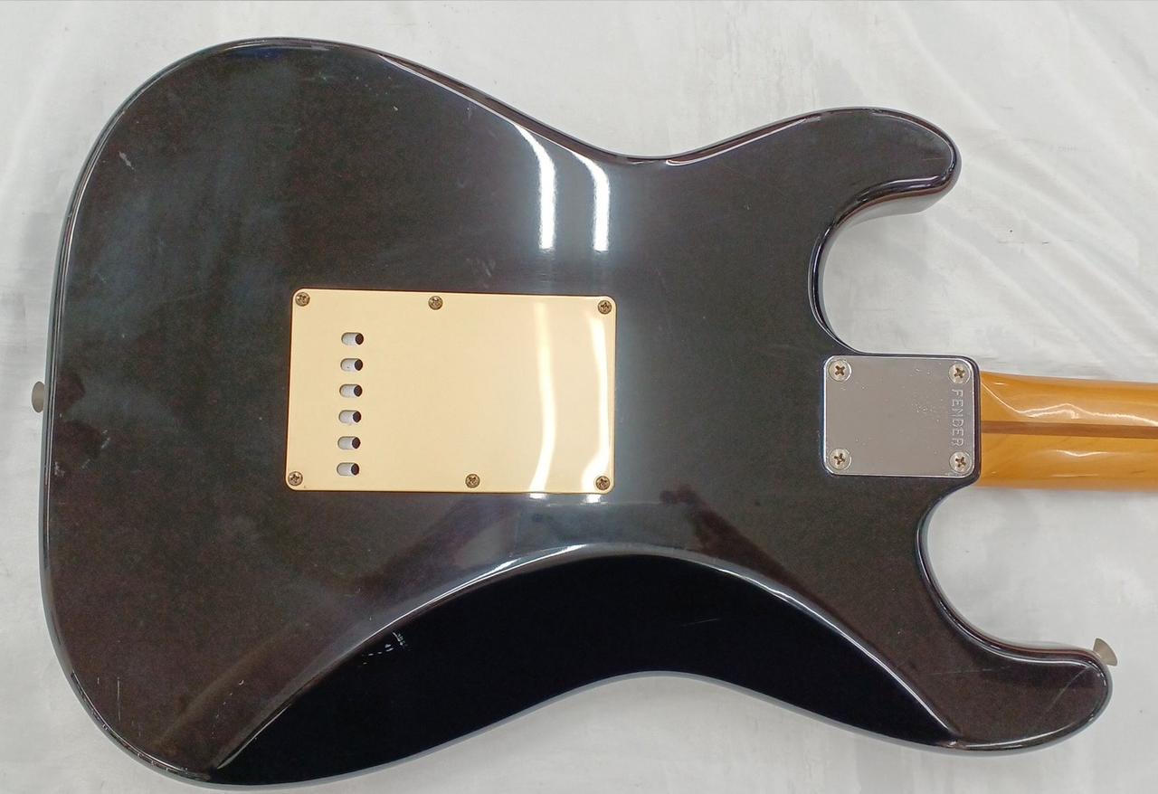 エレキギター黒　ストラトキャスタータイプ　ジャンク Squier by Fender Affinity Series Stratocaster FMT HSS Black