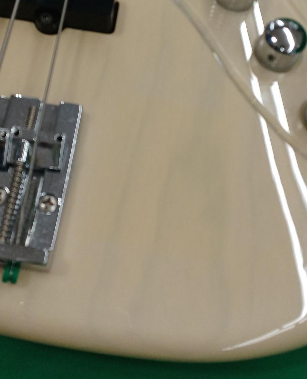 四角く黄色くなっています