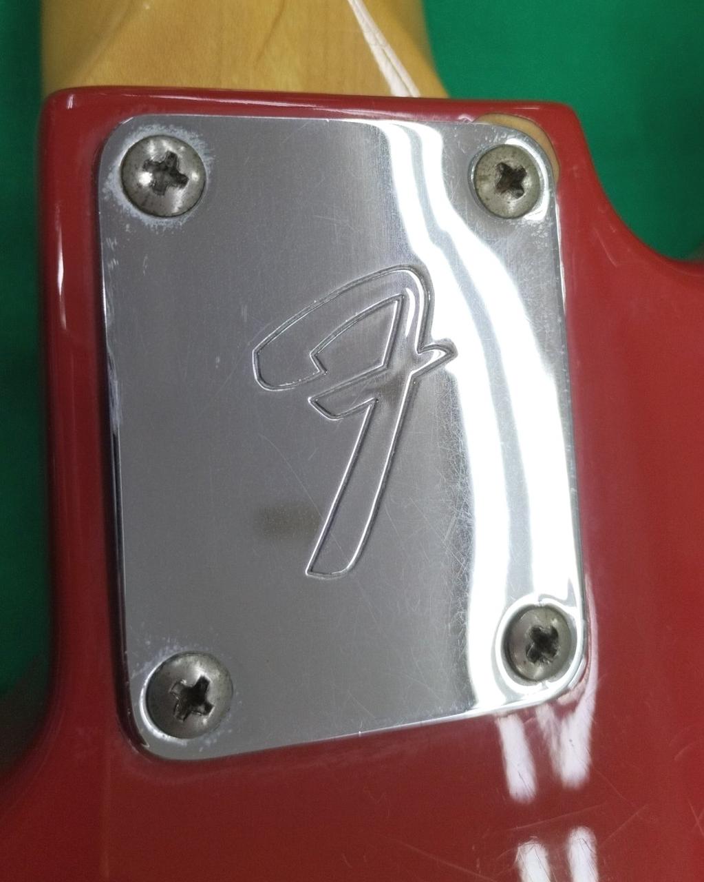 ネジのドライバー当てる部分が1つナメ気味