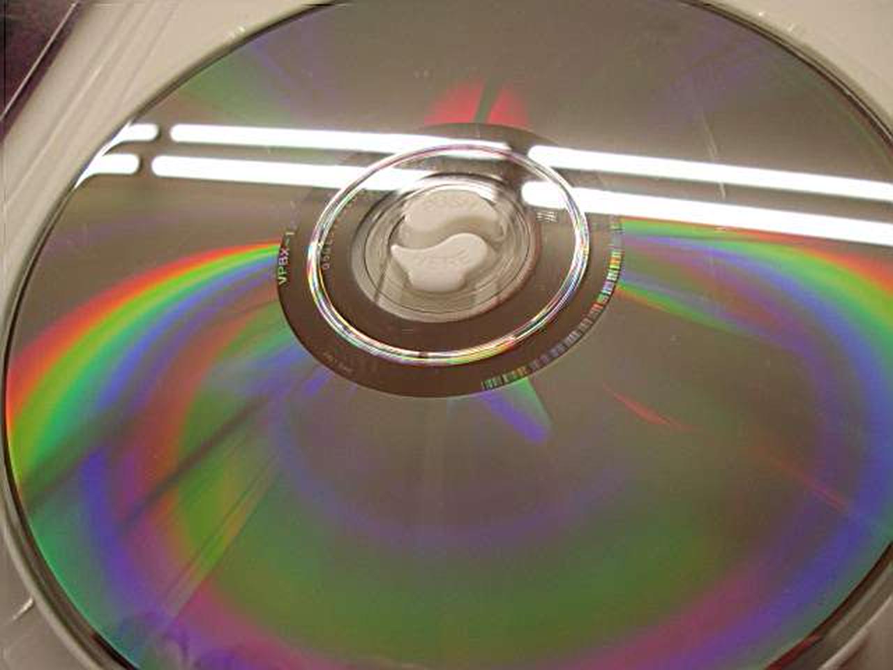 分かりにくいですが、だいぶキズがあります