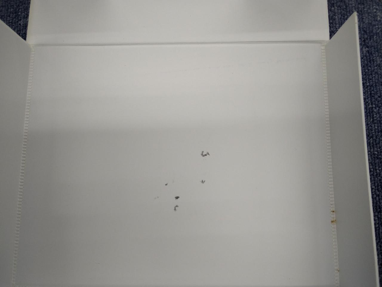 汚れ有ります。