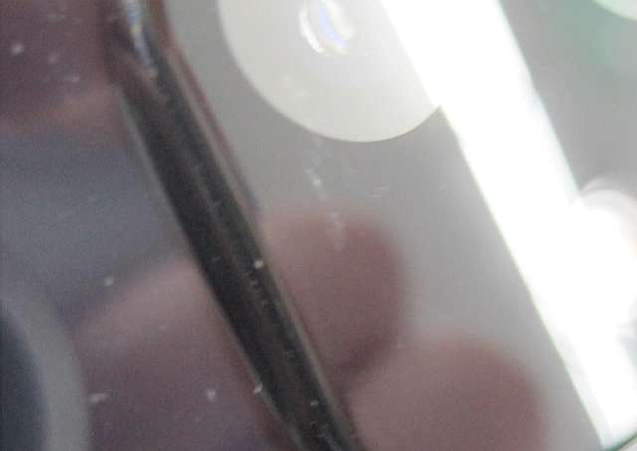 レンズ付近キズあり