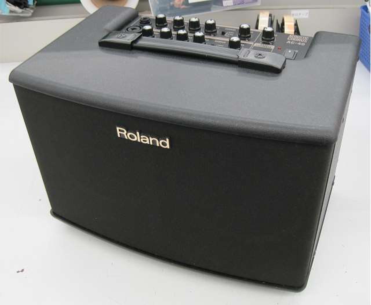 Roland AC-40 　ローランド・アコースティック ギターアンプ 動画でレビュー!! J-Guitar試奏室 > 【Roland AC-40 Acoustic