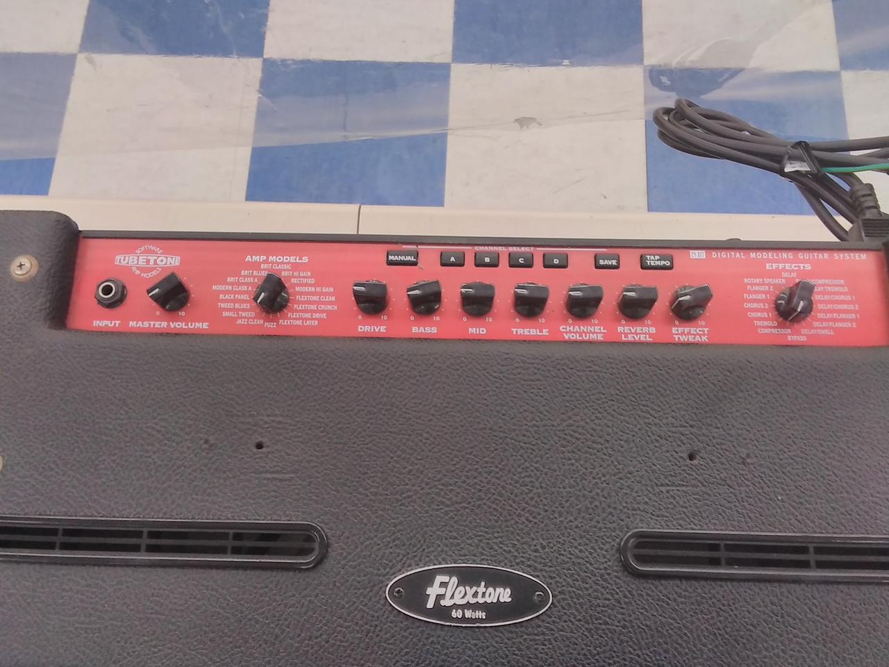 LINE6 FlextoneⅡ 60w Line 6 - Flextone