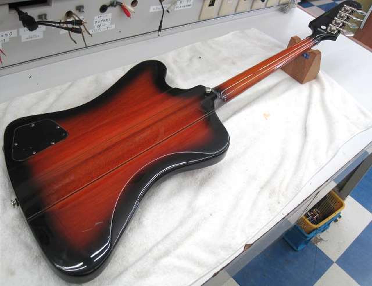 エピフォン　エレキベース　赤系　ケース付き エピフォンエレキベース赤系ケース付き