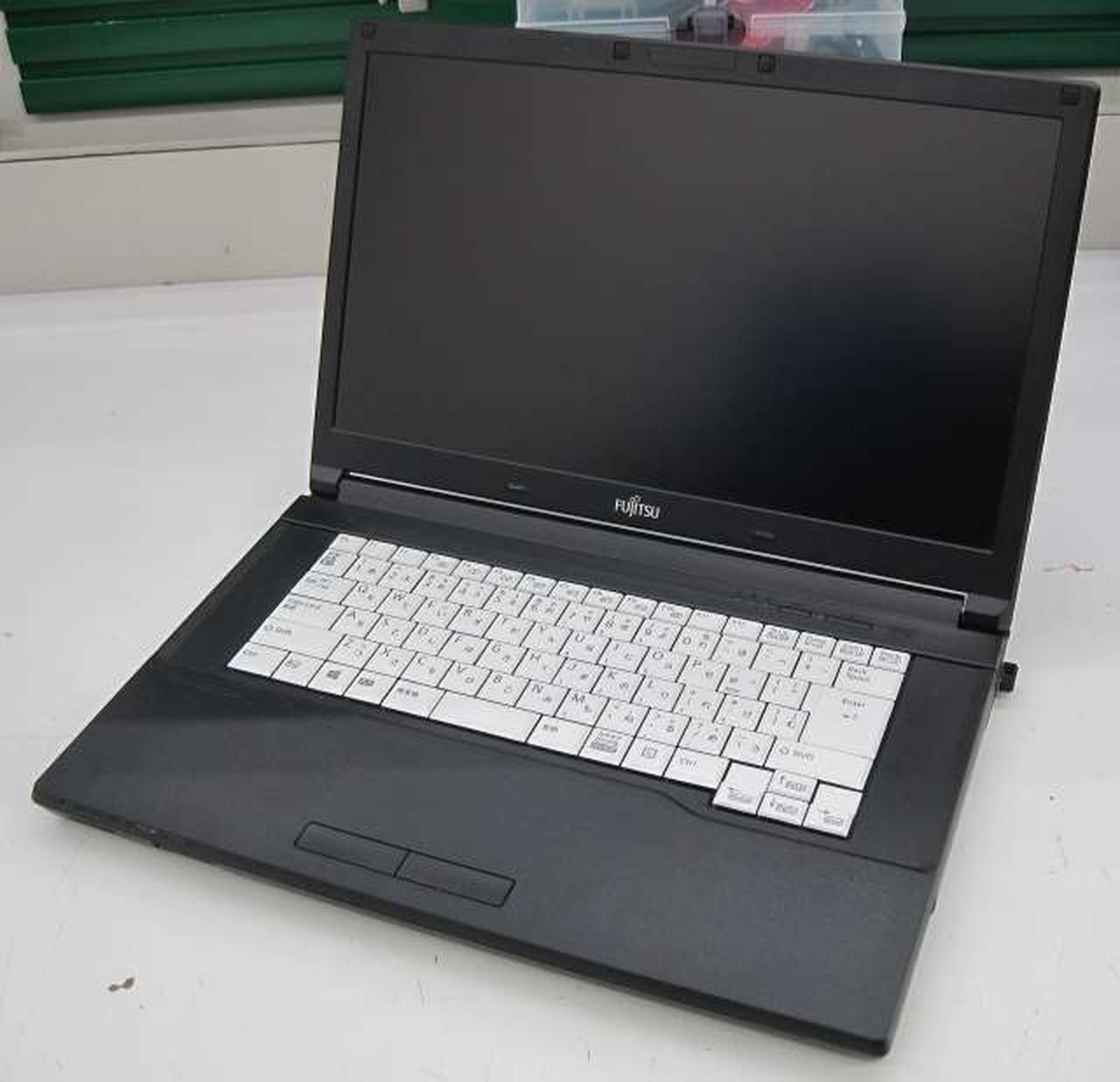 FUJITSU フジツウ/ノートPC/FMVA08009/R5419462/Bランク/20【中古】 FUJITSU フジツウ/ノートPC/FMVA08009/R5419462/Bランク/20