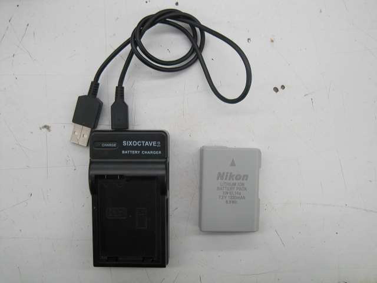 充電器非純正です。