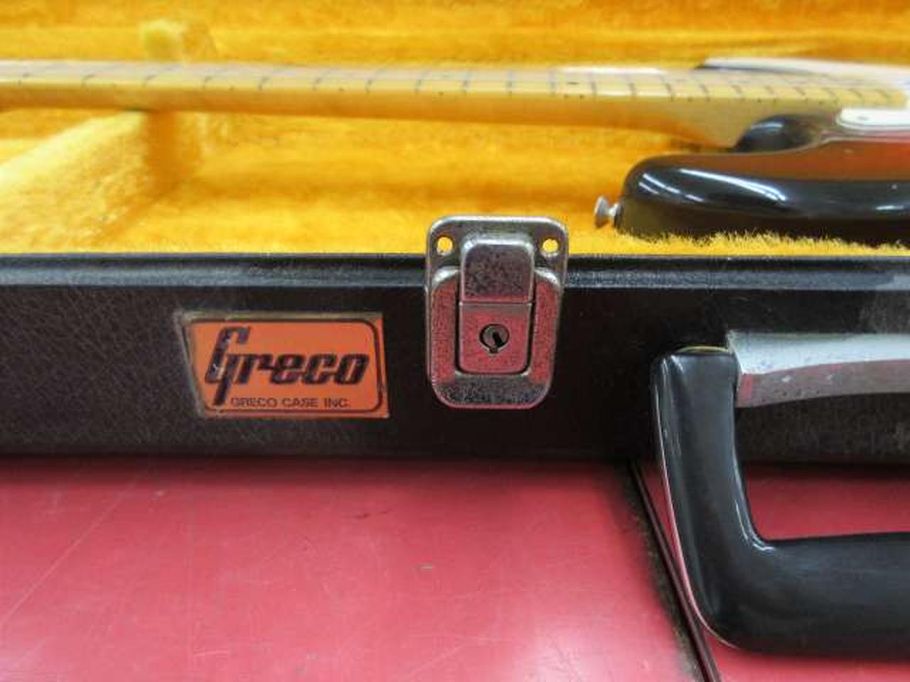 ハードケース金具破損あり