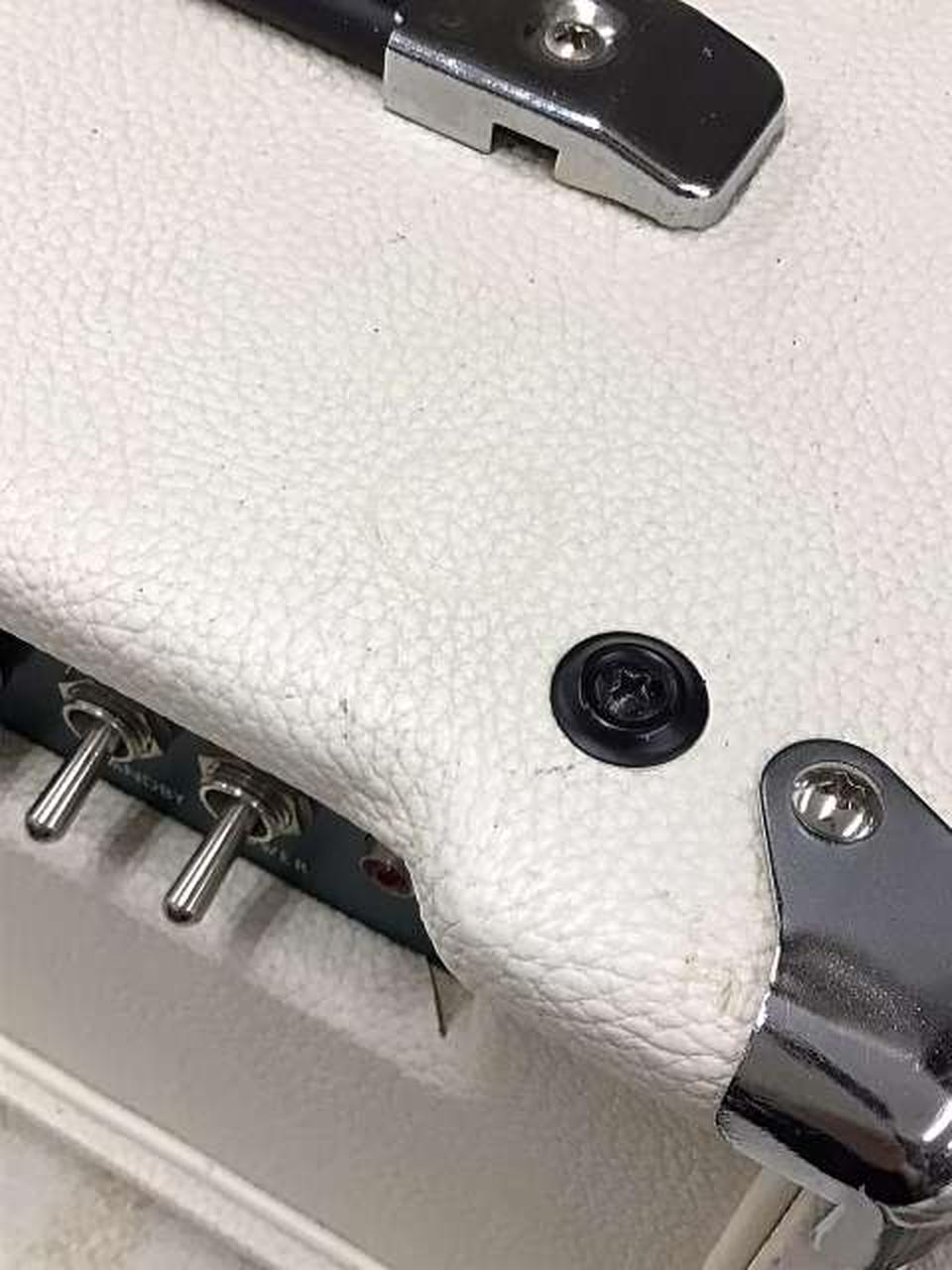 丸い跡がついています