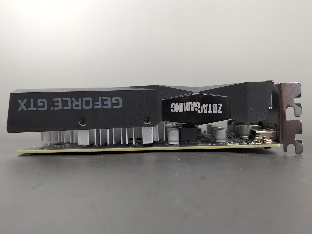 中古完動品】NVIDIA RTX 4000 茹でれ sff ada