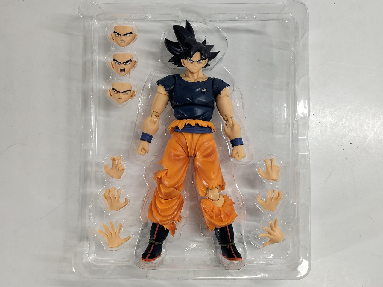 バンダイ(BANDAI)|s.h.figuarts 孫悟空 身勝手の極意“兆